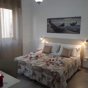 36 Passi Dal Mare Frühstückspension Trapani